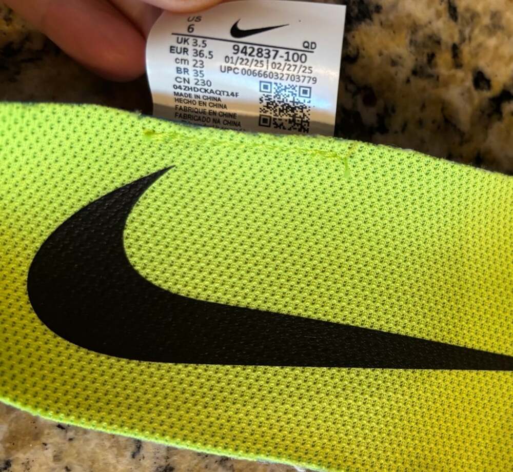 Nike Women's Interact Road Running Shoes , White/Pure Platinum- 6 - Picture 6 of 11